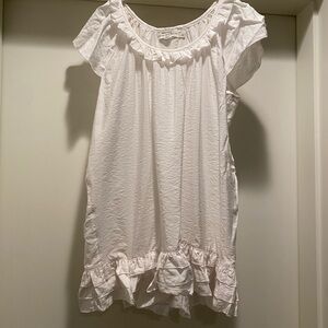 Chic White Ruffled Blouse